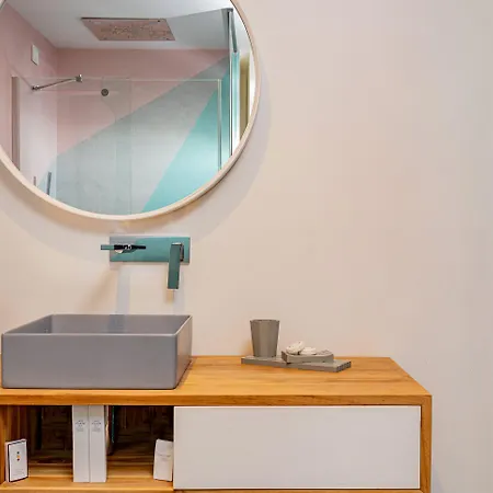 Hotiday Wallure Ξενοδοχείο 4*