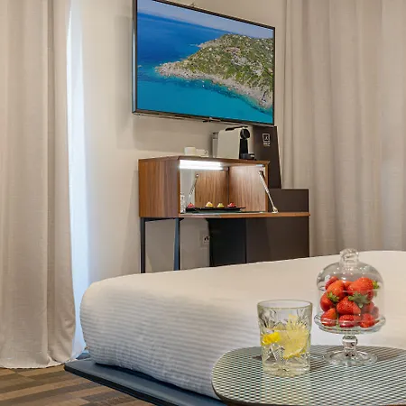 Hotel Hotiday Wallure 4*
