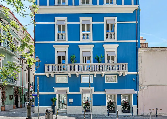 Hotiday Wallure Szálloda 4*